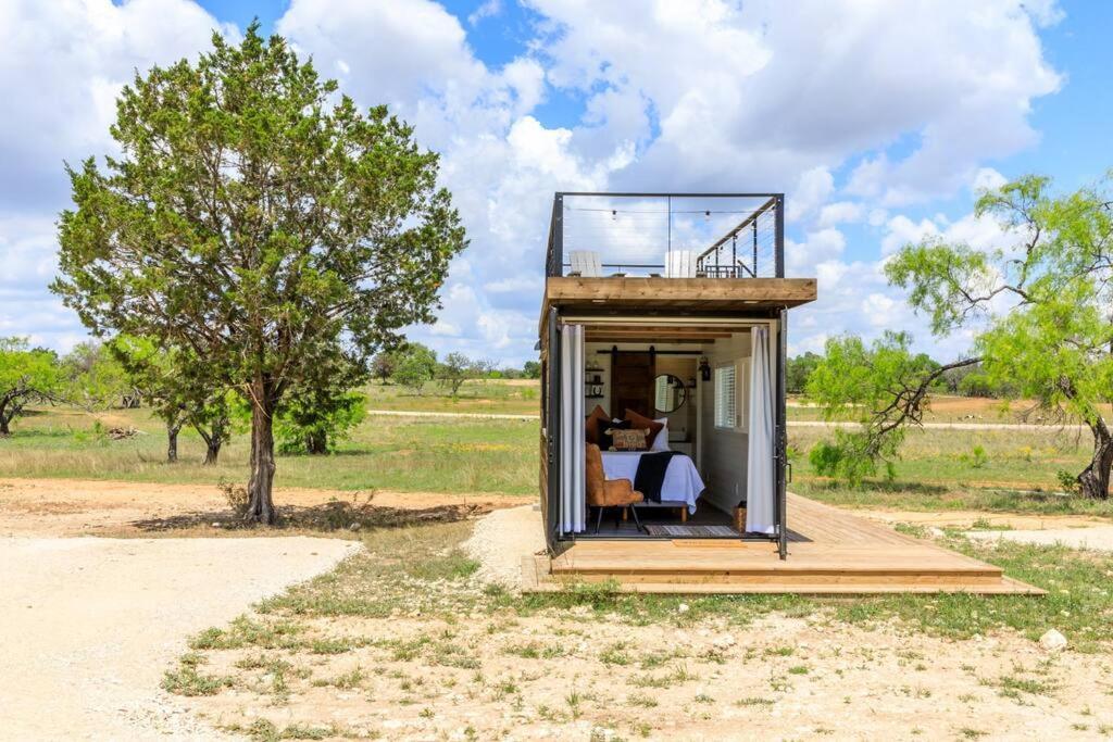 New The Perry Cozy Container Home Fredericksburg Exterior photo