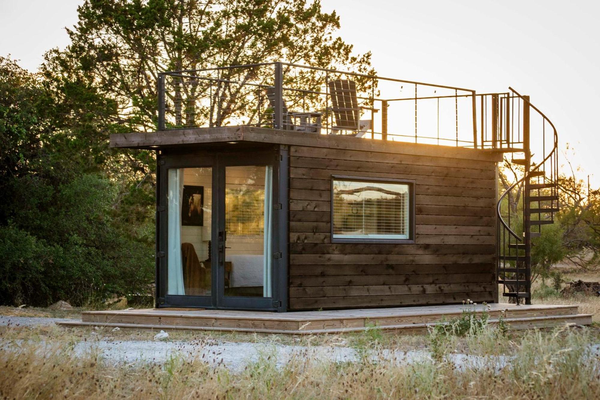 New The Perry Cozy Container Home Fredericksburg Exterior photo